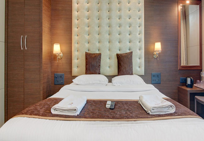 Hotel Leela kalyan